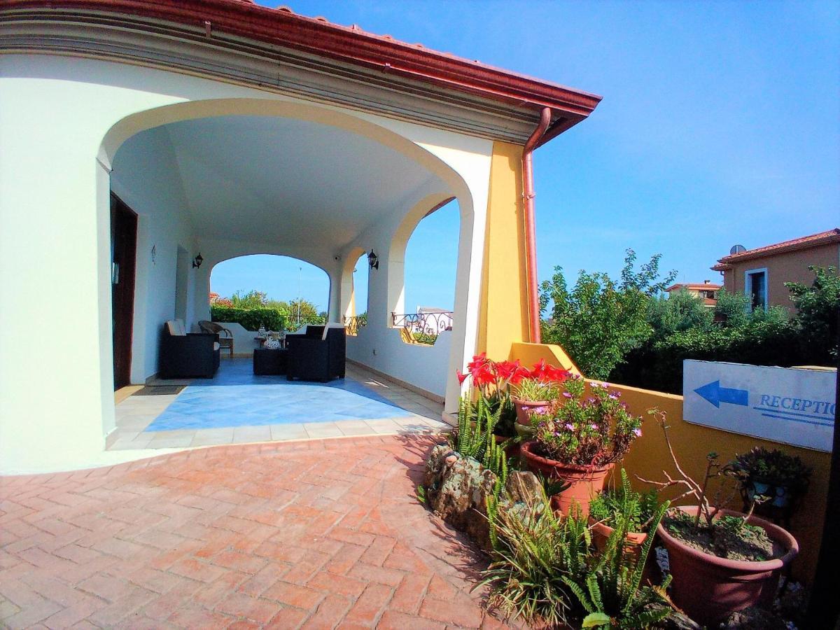 Case Vacanze San Silvestro Budoni Bagian luar foto